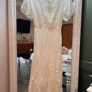 Elegant Cream Maxi Dress